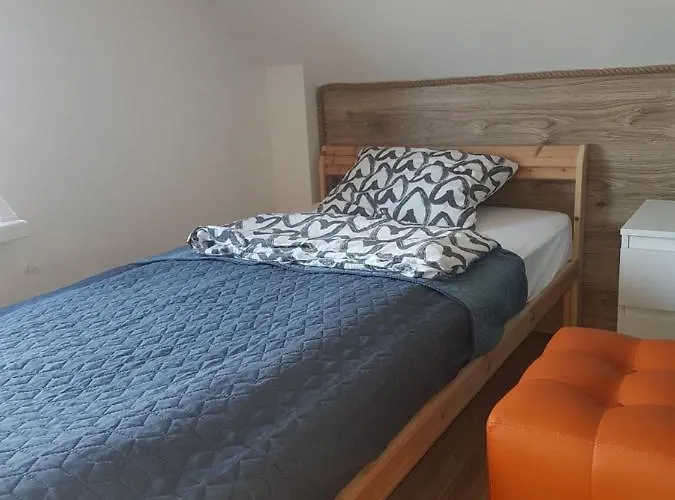 Na Wzgórzu Tupadły Dom wakacyjny *